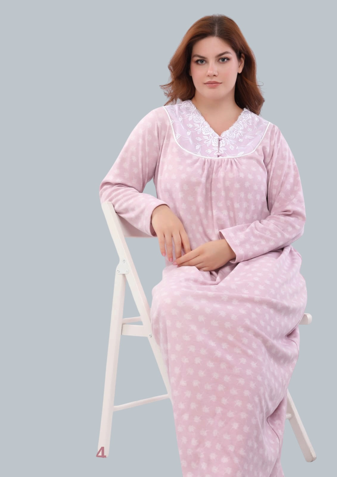 عباءة منزلية مشجرة بسفرة ستان مطرزة 2484